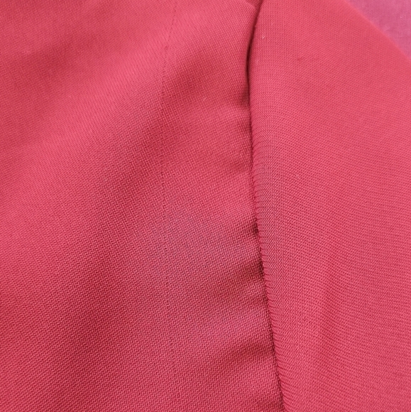 Everly tie front, flutter sleeve, mini dress in wine red - Picture 5 of 8